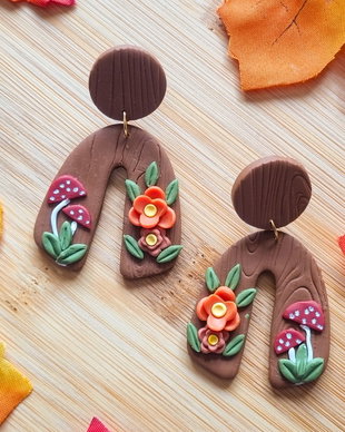 Cercei de toamna tip arcada, din lut polimeric - design woodland handmade, cu ciupercute