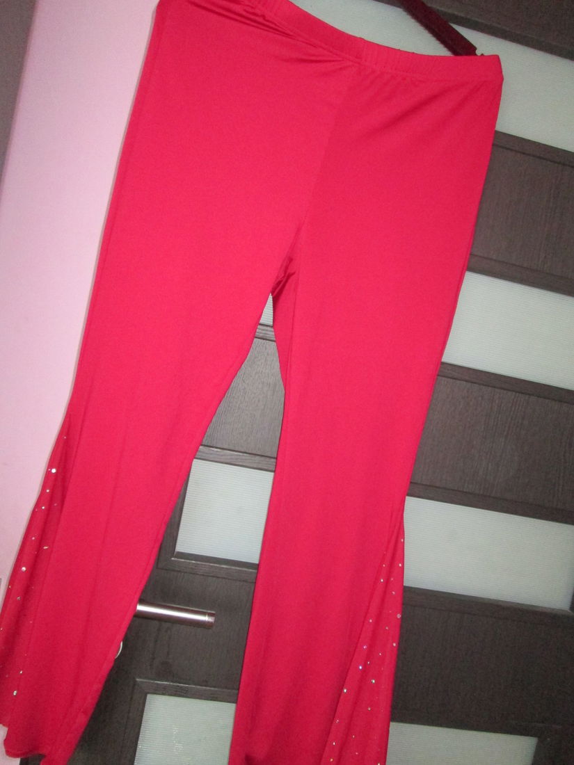 pantaloni deosebiti dame