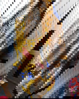 BETTY BARCLAY ,  esarfa matase naturala foarte mare  130 x 130 cm