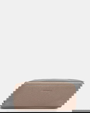 Coccinelle punga cosmetice culoarea bej, E5.MUK.95.G3.01