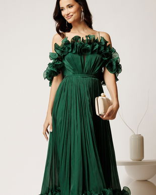 Rochie midi verde in clos din voal satinat cu volanase la bust si la baza