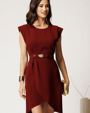 Rochie scurta bordo din crep cu umeri bufanti si curea in talie