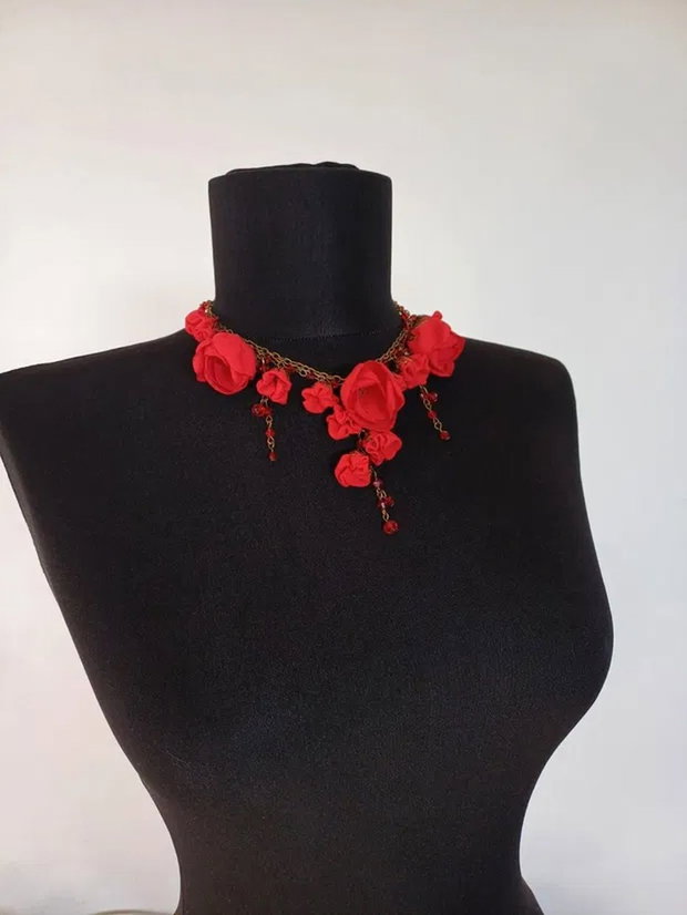 Colier floral scurt "Rosie"