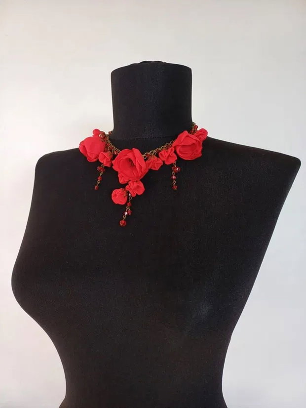 Colier floral scurt "Rosie"