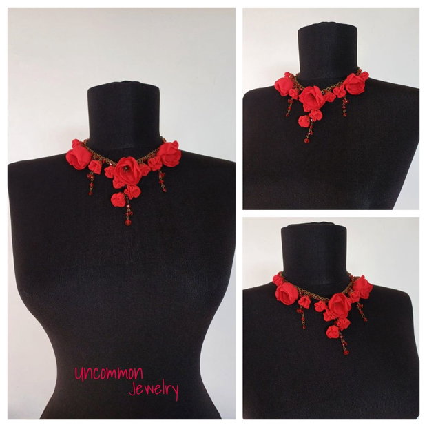 Colier floral scurt "Rosie"