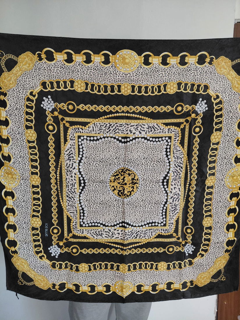 Eșarfă vintage print bijuterii semnată Ice Blue