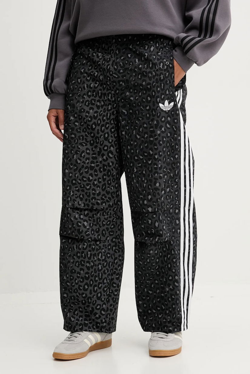 adidas Originals pantaloni de trening Leo culoarea gri, cu imprimeu, JV7564