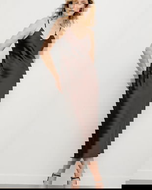 Answear.LAB rochie culoarea maro, maxi, evazati