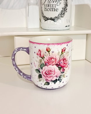 Cana decorata cu trandafiri roz