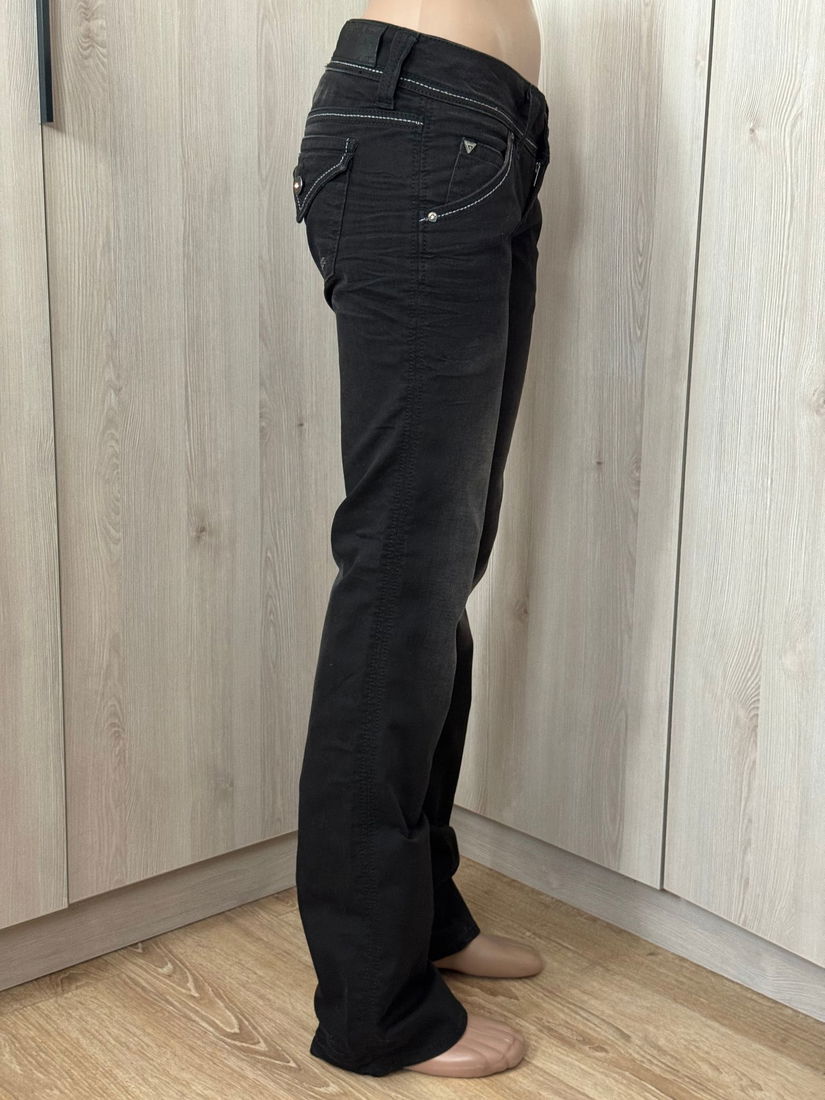 BLUGI GUESS ESCONDIDO ORIGINALI ,TALIE JOASA,MARIME 27