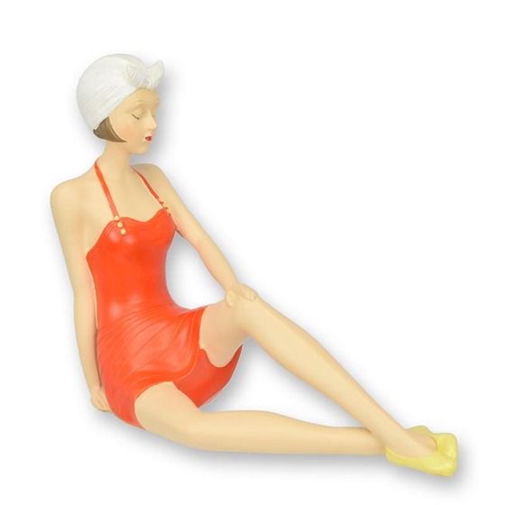 Fata pe plaja-figurina decorativa din rasini