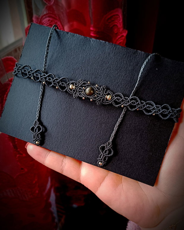Choker pirita micromacrame cu frunze