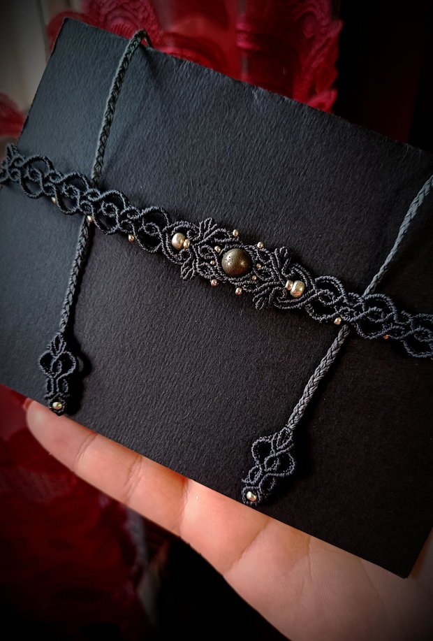 Choker pirita micromacrame cu frunze