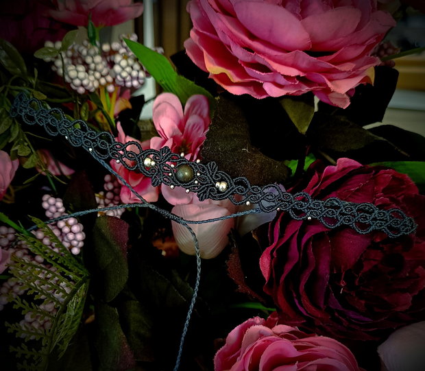 Choker pirita micromacrame cu frunze