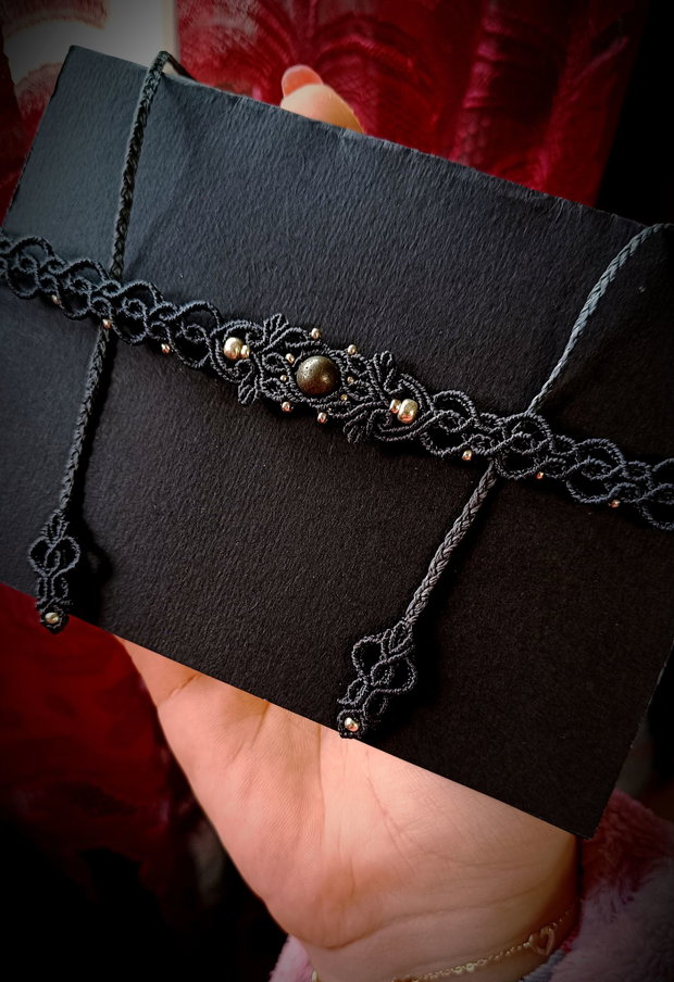 Choker pirita micromacrame cu frunze
