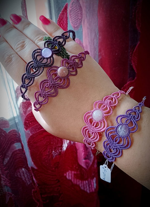 Brățară micromacrame cu cristal natural