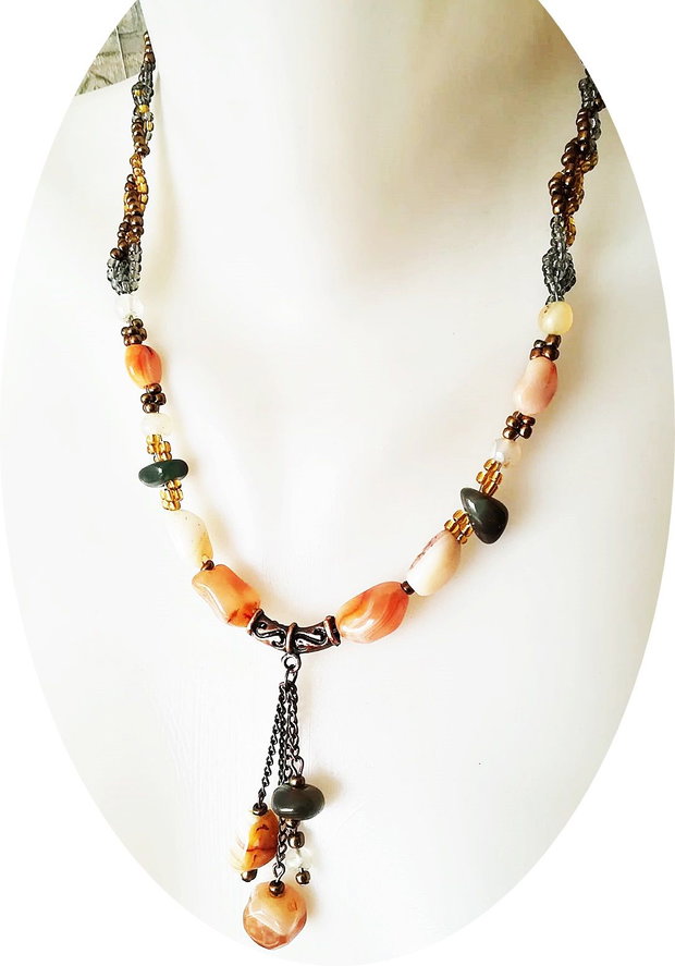 colier de toamna antichizat cu agate