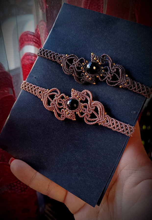 Brățară frunze micromacrame onix