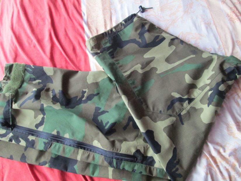 pantaloni impermeabili army M/L