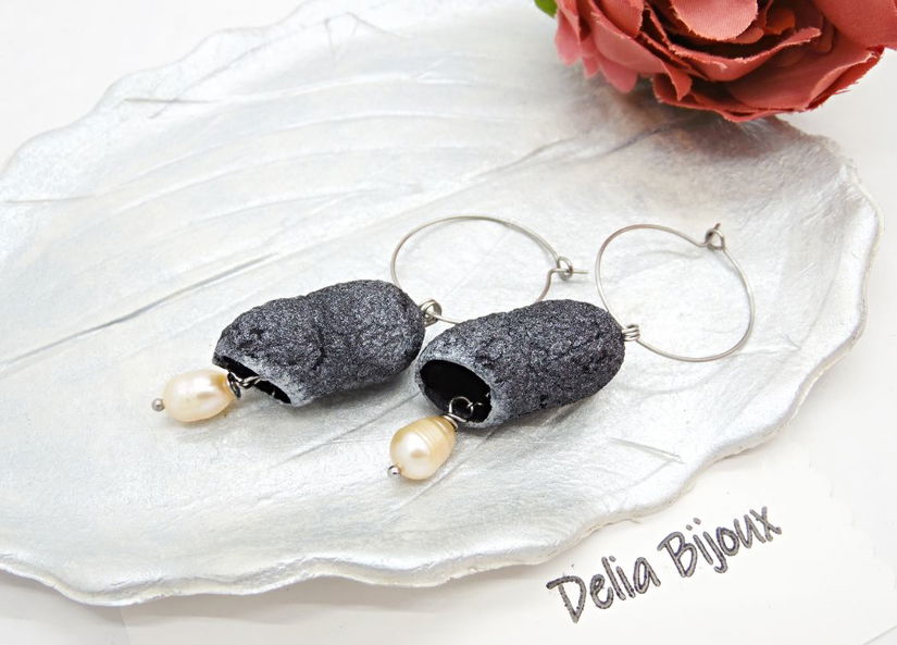 Cercei handmade din coconi de mătase cu perlă naturală (cod1309)