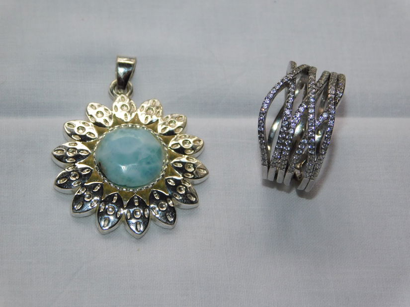 Pandant argint masiv , piatra mare  larimar Republica  Dominicana,  cadou inel  nou argint