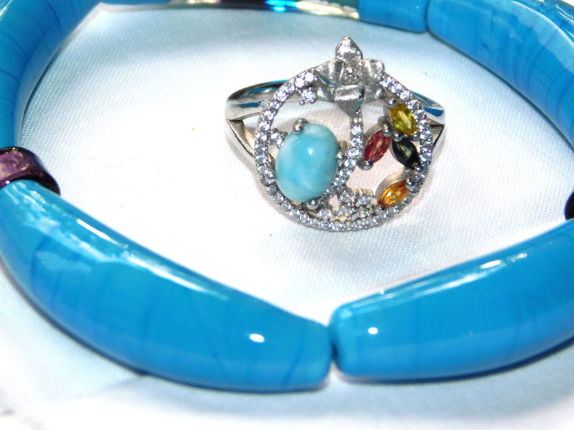 Inel argint , nou , piatra  mare larimar, cadou bratara noua Murano