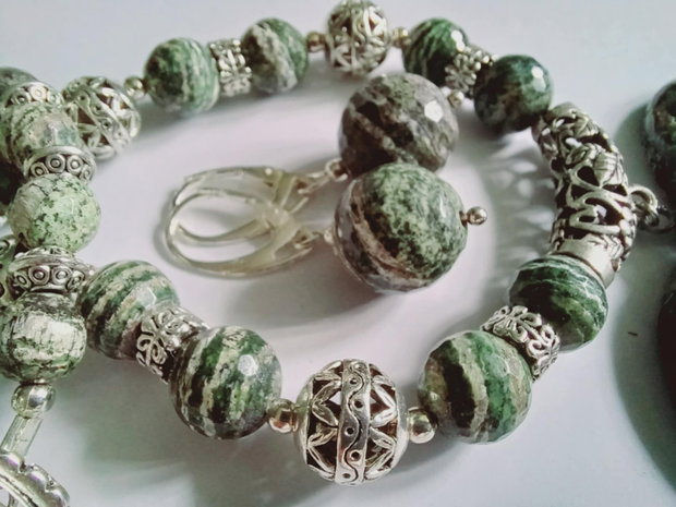 Jasper Serpentin Green
