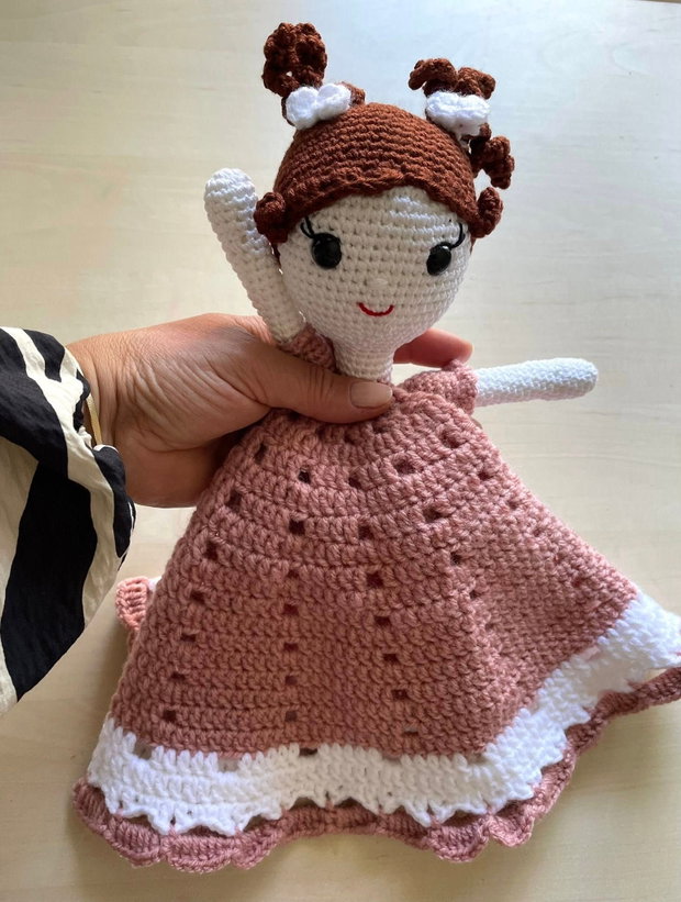 Amigurumi, papusa paturica pentru bebelusi, jucarie crosetata