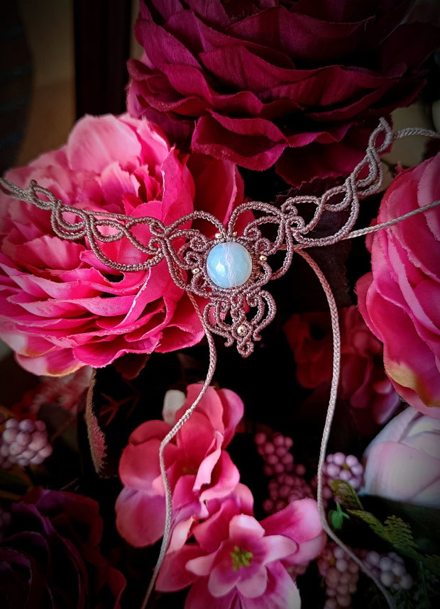 Colier delicat opal micromacrame