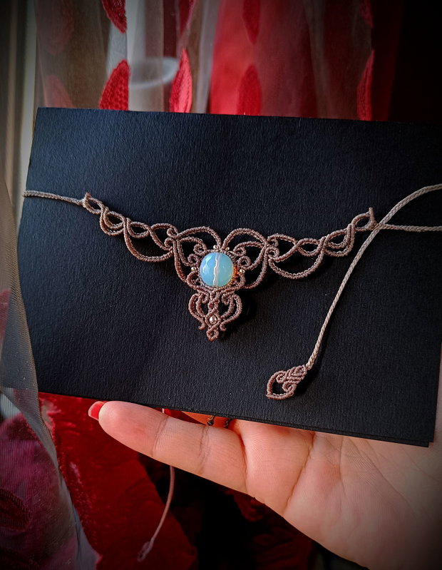 Colier delicat opal micromacrame