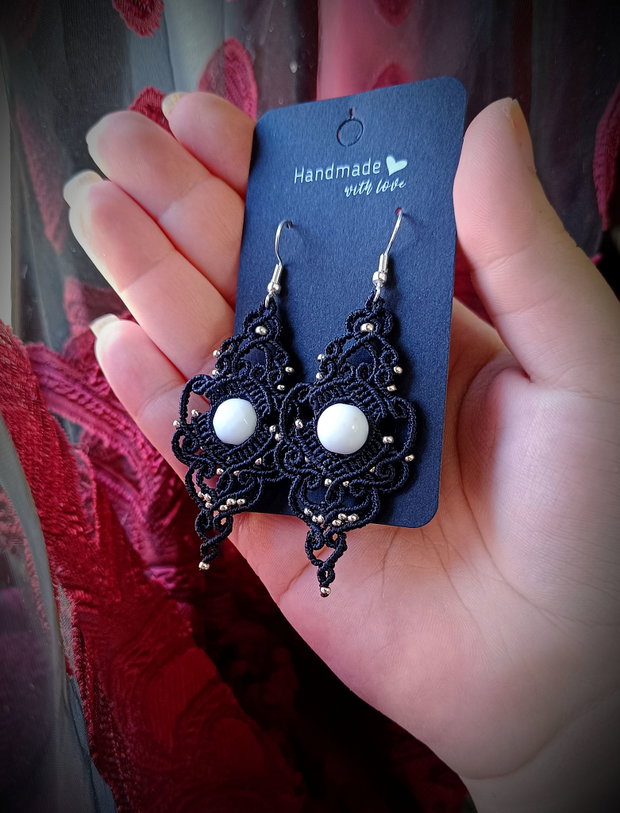 Cercei Blue Black Micromacrame cu Piatra de Jad Alb