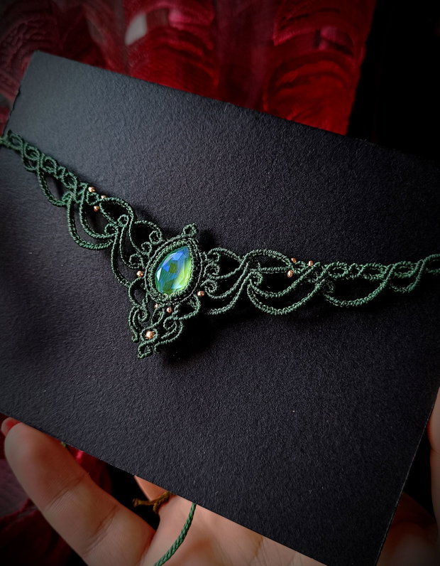 Colier verde Swarovski micromacrame