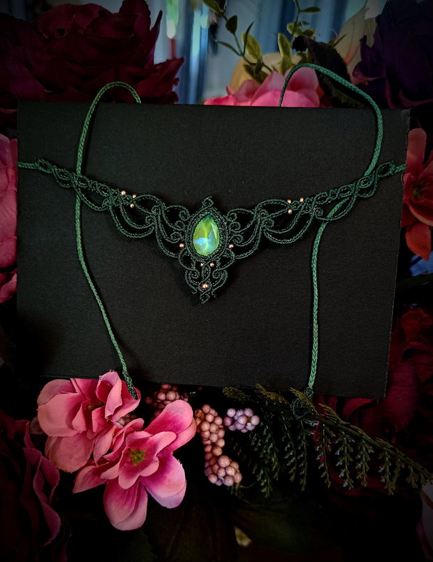 Colier verde Swarovski micromacrame