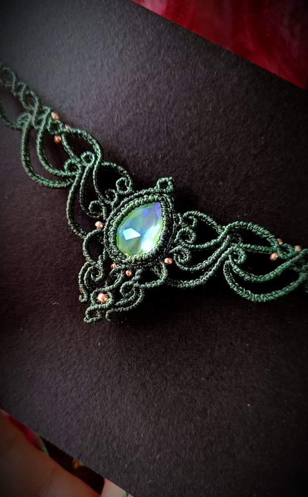 Colier verde Swarovski micromacrame