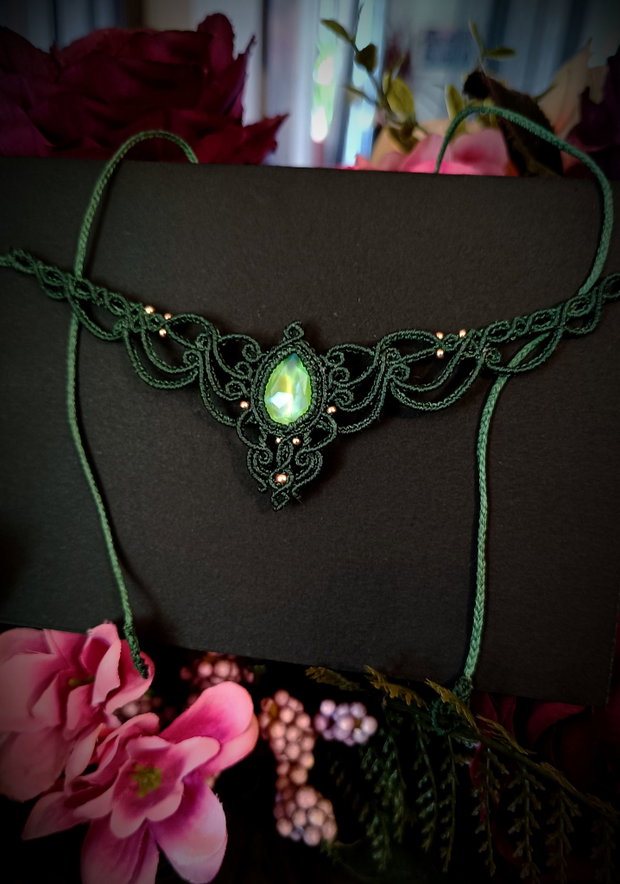 Colier verde Swarovski micromacrame
