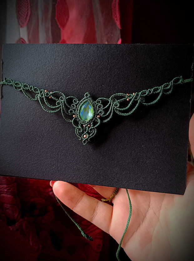 Colier verde Swarovski micromacrame