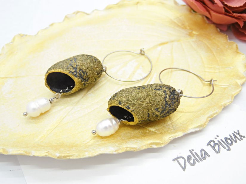 Cercei handmade din coconi de mătase cu perlă naturală (cod1310)