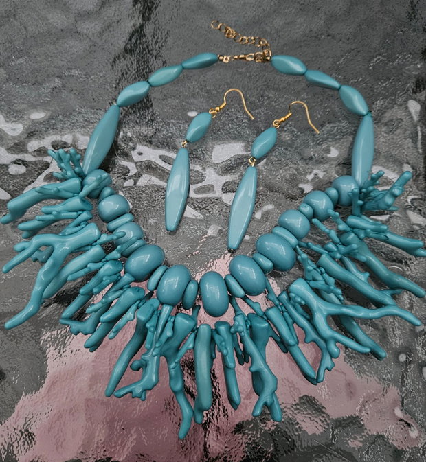 Colier coral sintetic