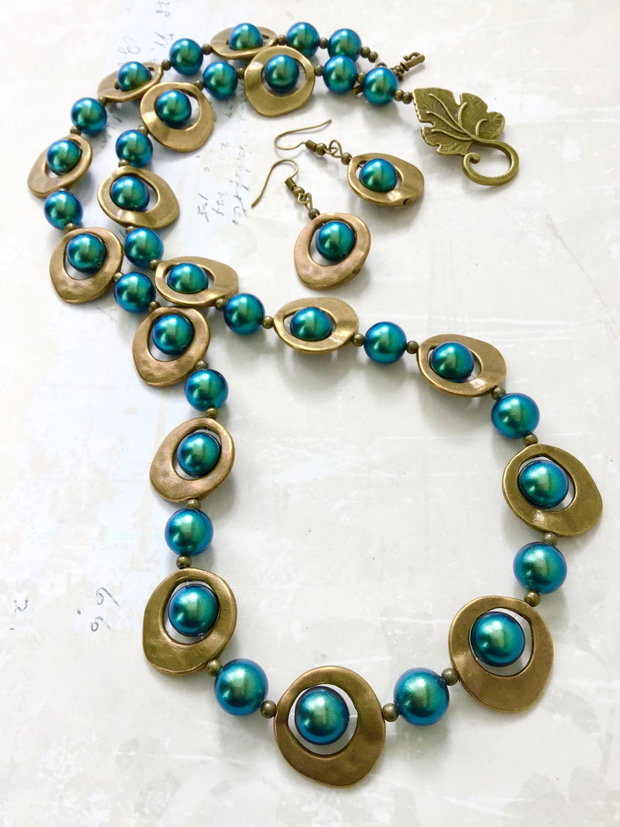 Colier vintage perle verde smarald Swarovski & aliaj bronz