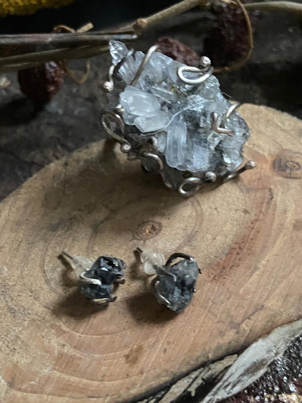 Cercei din argint 925 si pietre brute de diamant herkimer