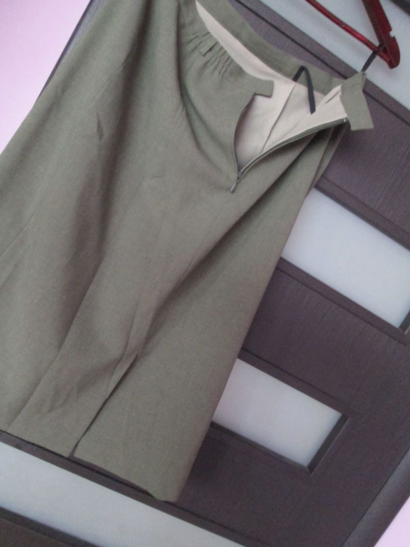costum verde dame 42/44