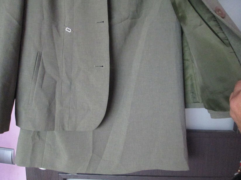 costum verde dame 42/44