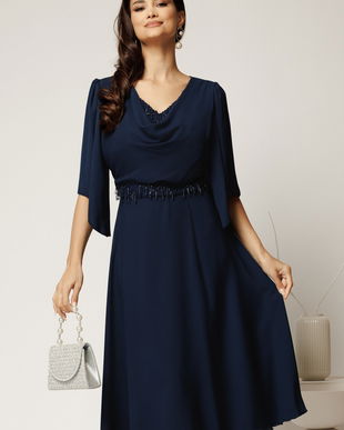 Rochie midi bleumarin din voal cu broderie si paiete la decolteu si in talie