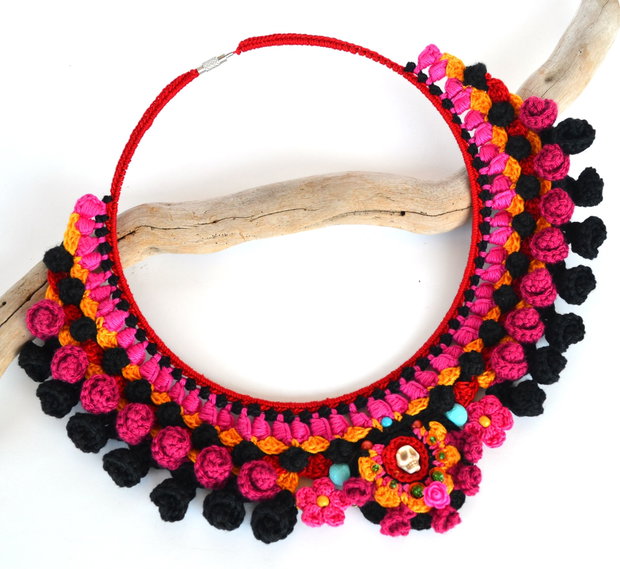 Colier mexican negru