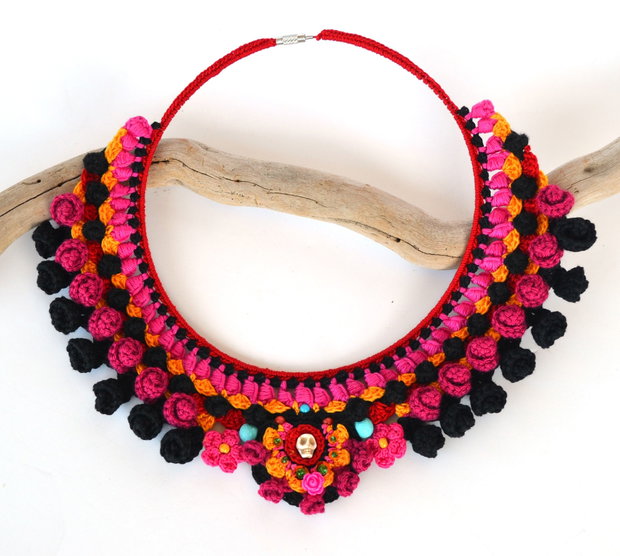 Colier mexican negru