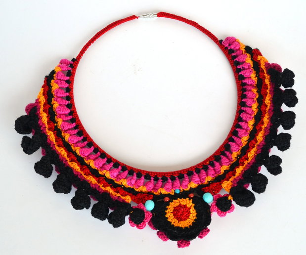 Colier mexican negru