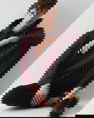 Medicine bluza culoarea bordo, cu glugă