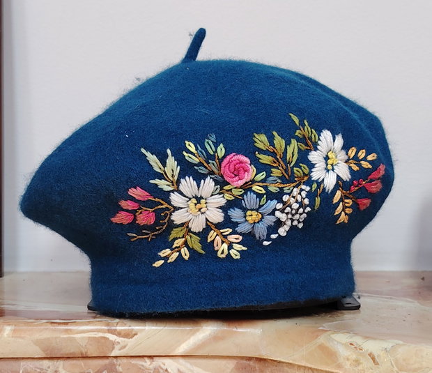 Bereta albastră