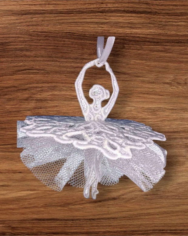 Balerina Brodata Decoratiune Suspendabila