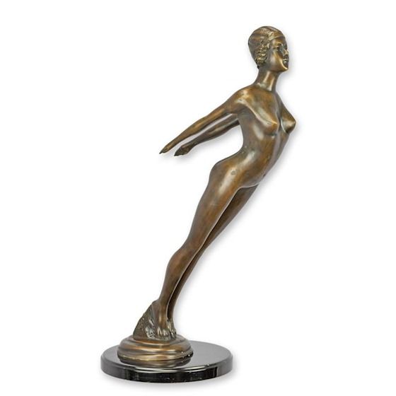 Femeie nud-statueta din bronz cu un soclu din marmura